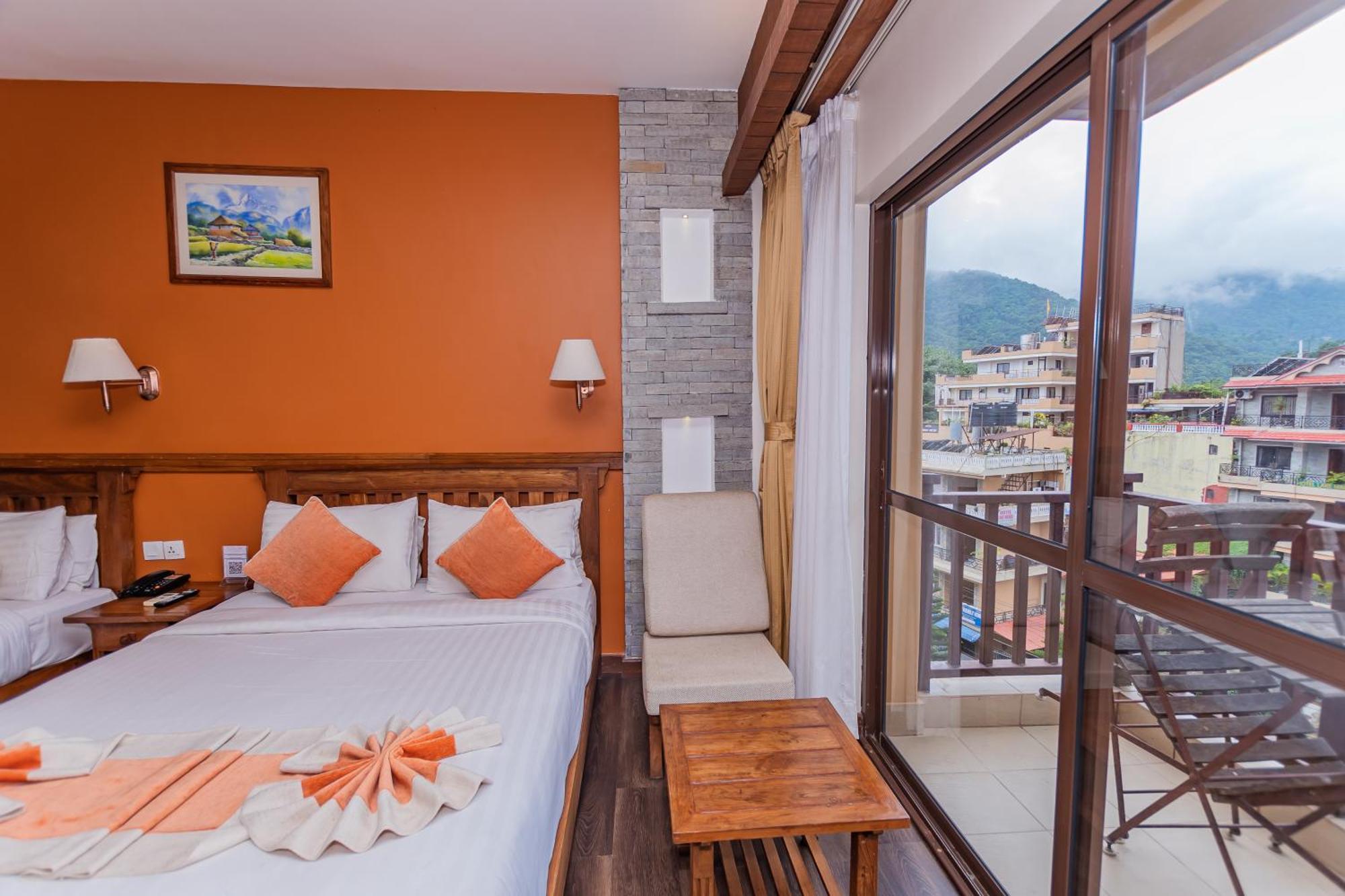 Pokhara Batika Otel Dış mekan fotoğraf
