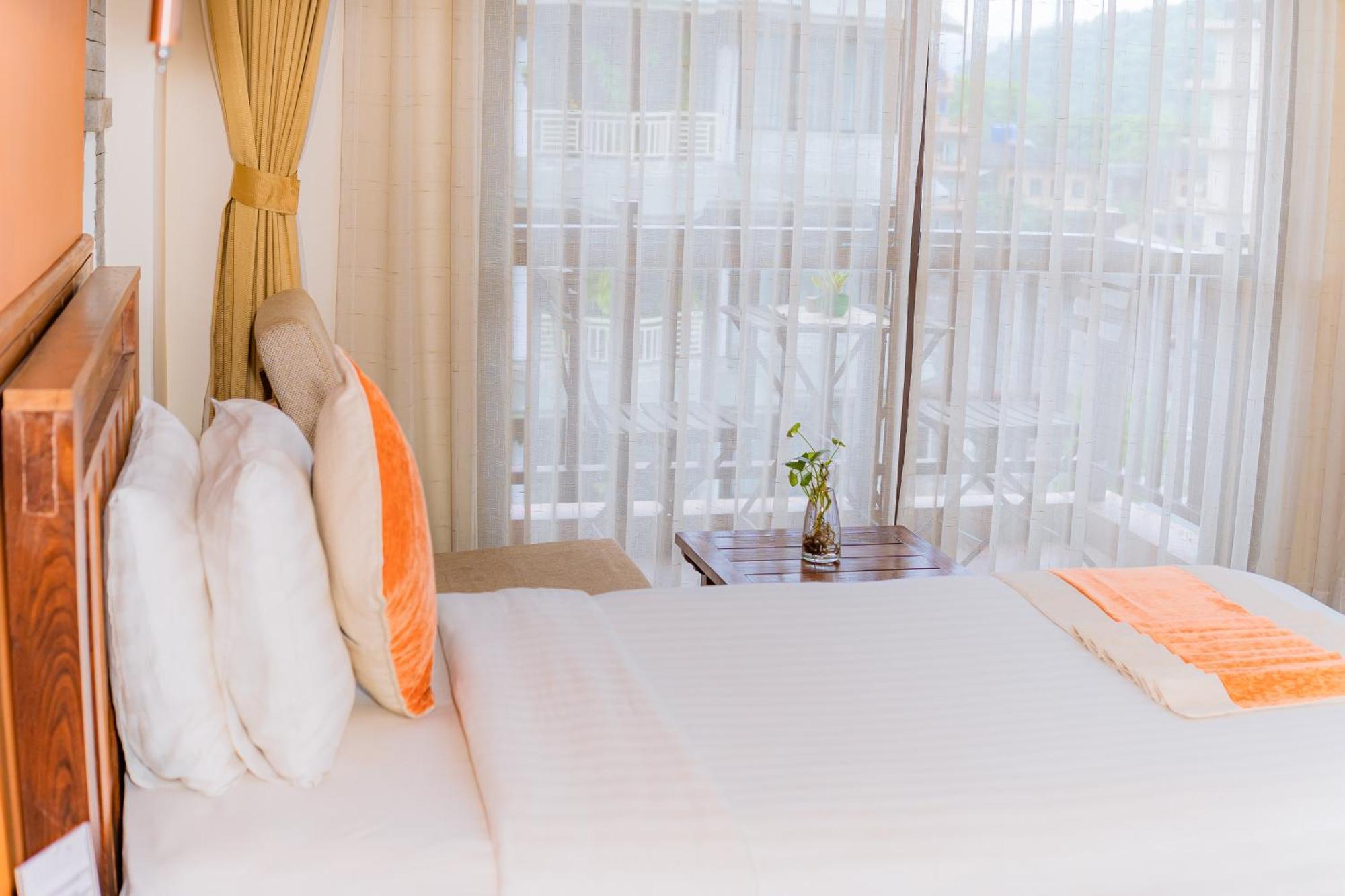 Pokhara Batika Otel Dış mekan fotoğraf