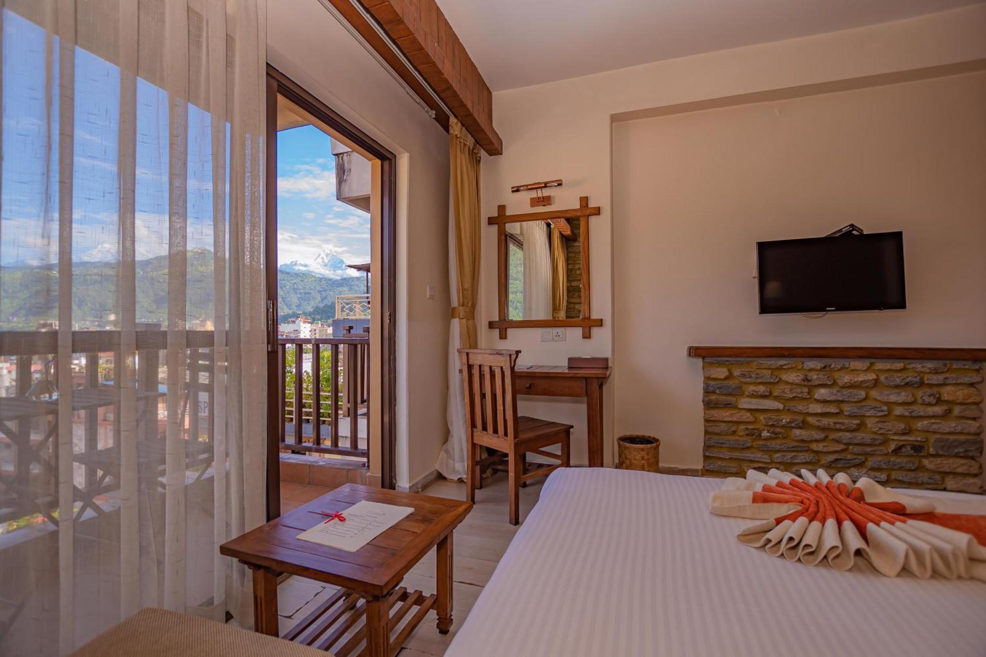 Pokhara Batika Otel Dış mekan fotoğraf