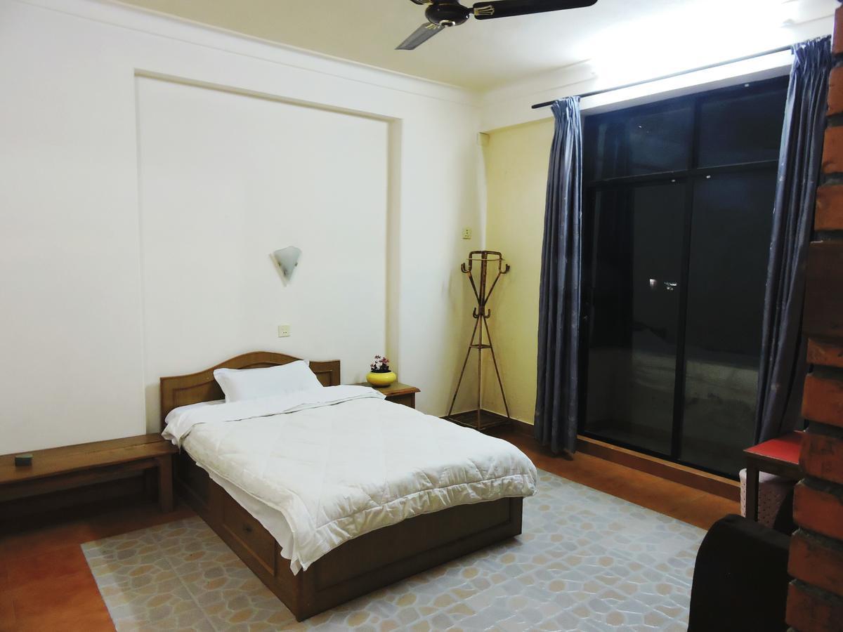 Pokhara Batika Otel Dış mekan fotoğraf