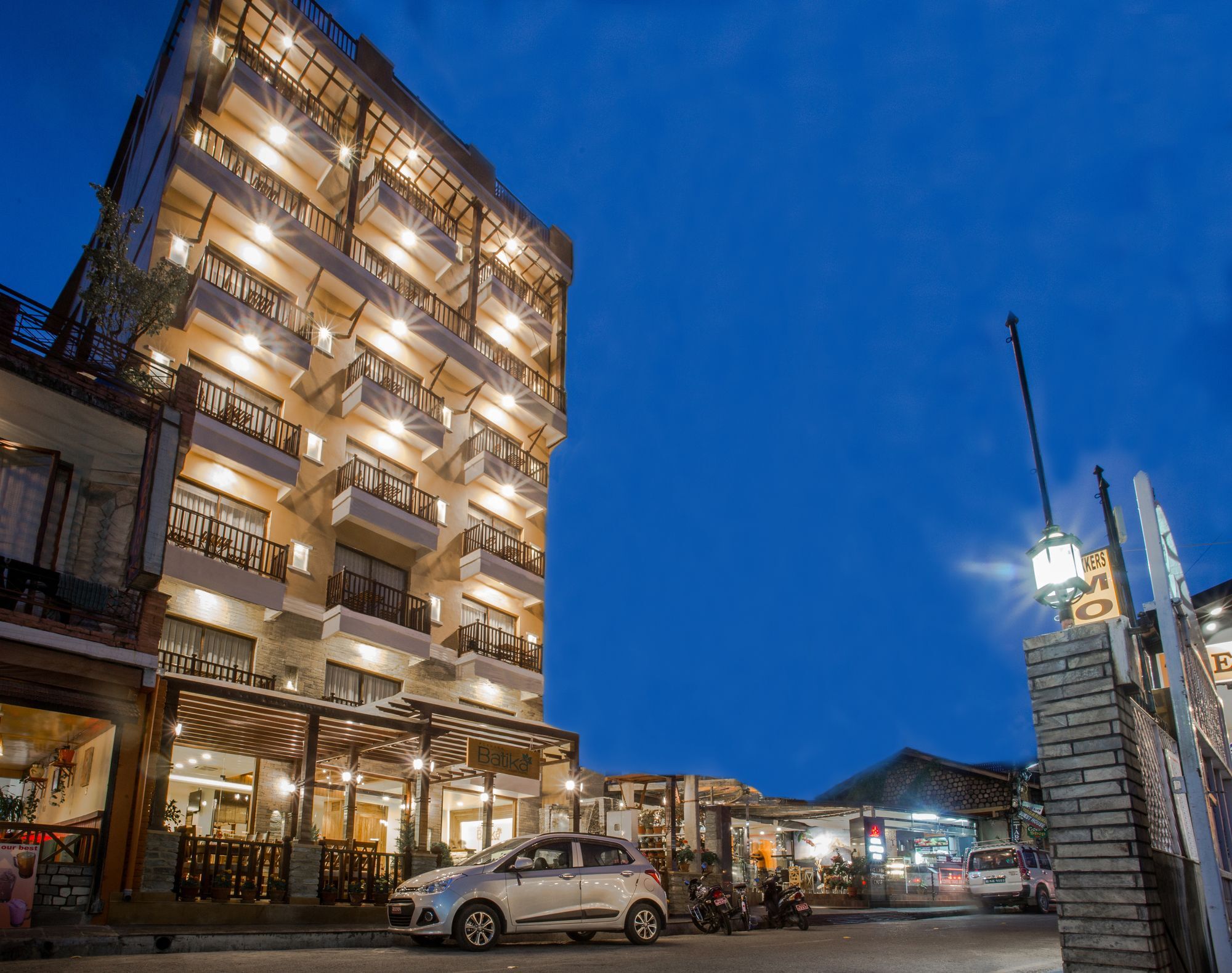 Pokhara Batika Otel Dış mekan fotoğraf